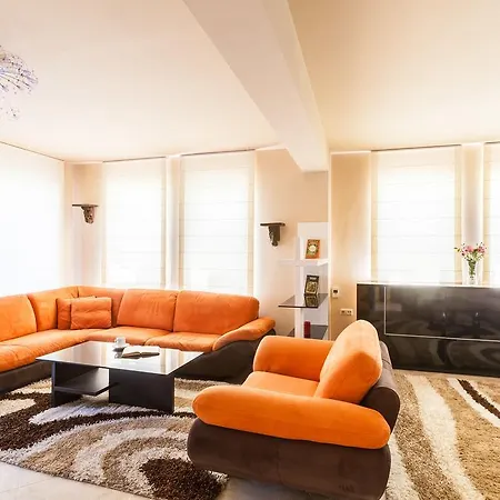 빌라 Victoria Residences 포마리