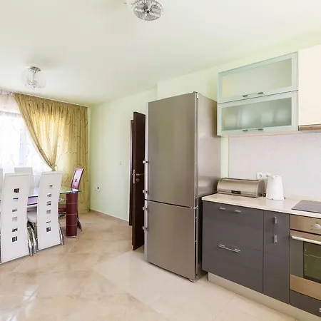 빌라 Victoria Residences 포마리