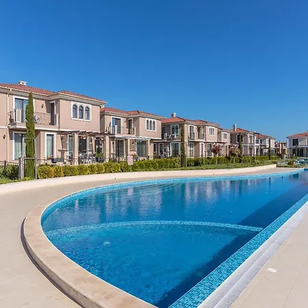 Victoria Residences 빌라 *